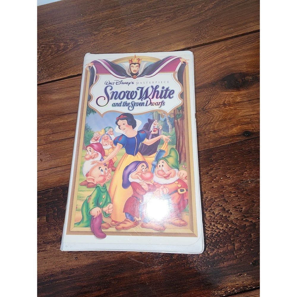 Snow White Walt Disney's Masterpiece VHS Movie